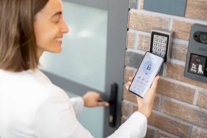 Smart Lock: Access Control Within Reach Of a Smartphone